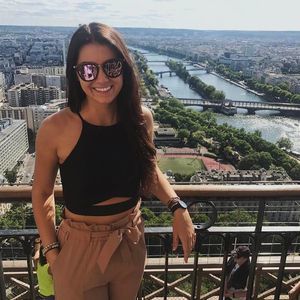 Meet your Posher, Jenna